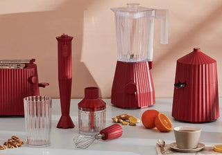 Discover stylish juicers by Alessi, designed by Philippe Starck and Guido Venturini. Perfect for home or professional kitchens. Buy now on SHOPDECOR®