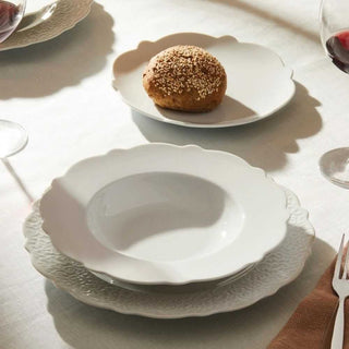 Alessi MW01/5 Dressed dessert plate white - Buy now on ShopDecor - Discover the best products by ALESSI design