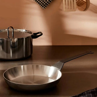Alessi 90110/24 La Cintura di Orione lionese/frying pan - Buy now on ShopDecor - Discover the best products by ALESSI design