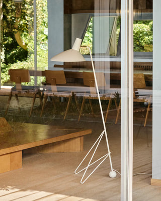 &Tradition Tripod HM8 floor lamp - Buy now on ShopDecor - Discover the best products by &TRADITION design