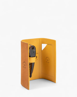 L'Atelier Du Vin Soft Machine Nomad waiter corkscrew in leather pouch - Buy now on ShopDecor - Discover the best products by L'ATELIER DU VIN design