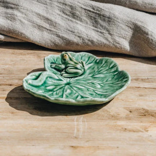 Bordallo Pinheiro Countryside Leaves plate - Buy now on ShopDecor - Discover the best products by BORDALLO PINHEIRO design