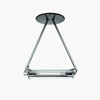 FontanaArte Scintilla 大型吊燈，由 Livio Castiglioni 和 Piero Castiglioni 設計