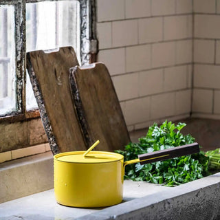 KnIndustrie The Saucepan Low Casserole with lid diam. 16 cm. - 6.29 in. - Buy now on ShopDecor - Discover the best products by KNINDUSTRIE design