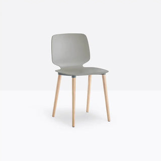 Pedrali Babila 2750 chair with ash legs and technopolymer shell