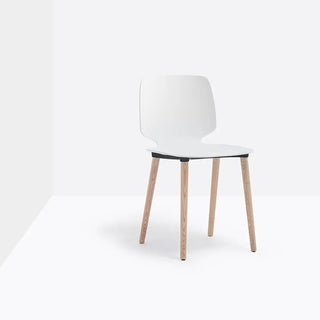 Pedrali Babila 2750 chair with ash legs and technopolymer shell