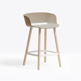 Pedrali Babila stool with ash legs and polypropylene shell