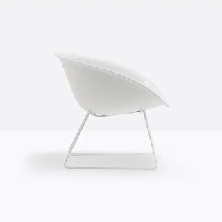 Pedrali Gliss 340 lounge armchair with technopolymer shell and steel sled frame