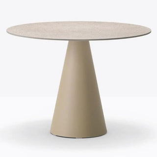 Pedrali Ikon 866 table with concrete ballast