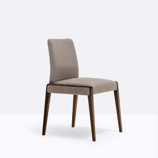 Pedrali Jil 520 upholstered chair with oak wood frame