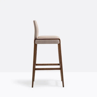 Pedrali Jil 526 upholstered stool with oak wood frame