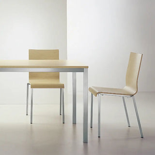 Pedrali Kuadra 1321 chair with oak shell and square steel frame