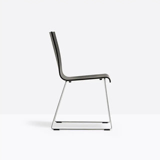 Pedrali Kuadra 1328 chair with oak shell and steel sled frame - Buy now on ShopDecor - Discover the best products by PEDRALI design