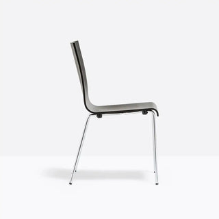 Pedrali Kuadra 1331 chair with oak shell and round steel frame