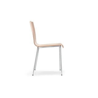 Pedrali Kuadra XL 2413 chair with oak shell and round steel frame - Buy now on ShopDecor - Discover the best products by PEDRALI design