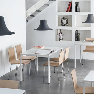 Pedrali Kuadra XL 2413 chair with oak shell and round steel frame