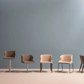 Pedrali Leila 681 upholstered armchair with oak frame