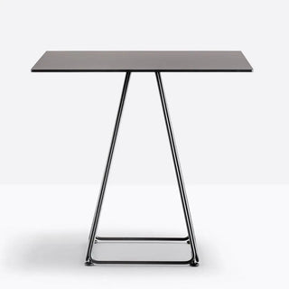 Pedrali Lunar 5440 table with steel base