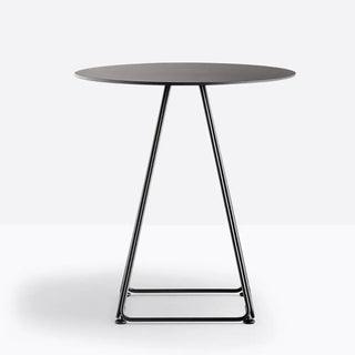 Pedrali Lunar 5440 table with steel base