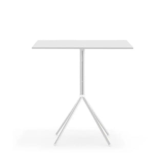 Pedrali Nolita 5454 steel table with 4-spokes base