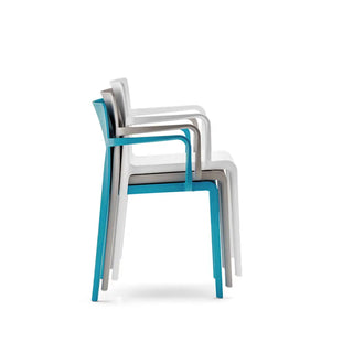 Pedrali Volt 675 polypropylene armchair