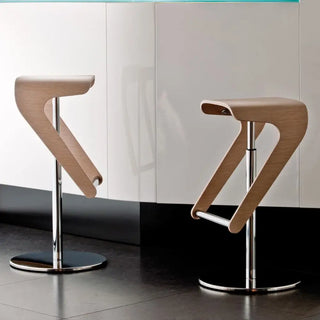 Pedrali Woody 495 stool with adjustable oak seat and steel base