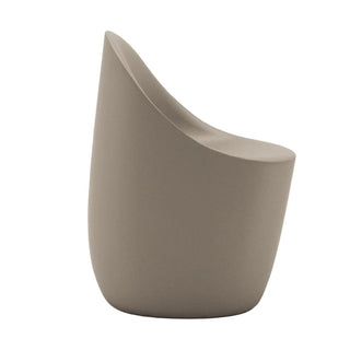 Qeeboo Cobble Chair in recyclable polyethylene - Buy now on ShopDecor - Discover the best products by QEEBOO design