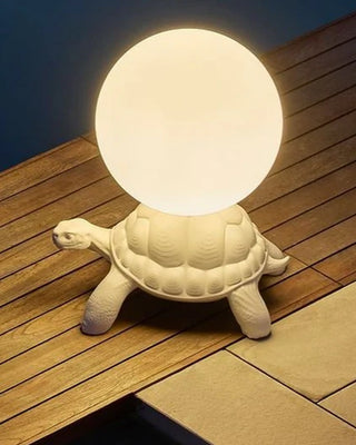Qeeboo Turtle Carry 落地燈，烏龜造型