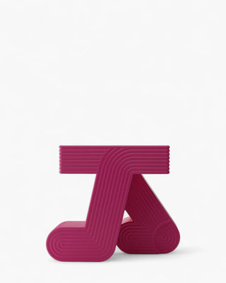 Qeeboo Walking Table low table Qeeboo Fuchsia - Buy now on ShopDecor - Discover the best products by QEEBOO design