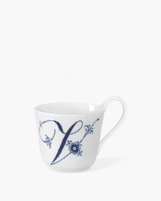 Royal Copenhagen Alphabet Collection mug 33 cl - 11 oz V - Buy now on ShopDecor - Discover the best products by ROYAL COPENHAGEN design