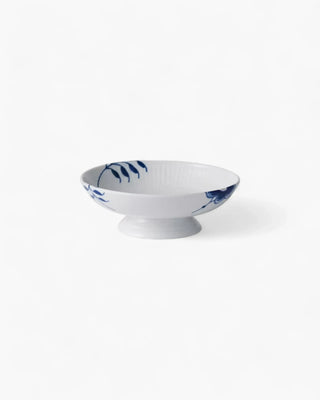 Royal Copenhagen Blue Fluted Mega bowl on foot - Buy now on ShopDecor - Discover the best products by ROYAL COPENHAGEN design