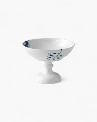 Royal Copenhagen Blue Fluted Mega bowl on foot - Buy now on ShopDecor - Discover the best products by ROYAL COPENHAGEN design