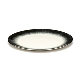 Serax Dé plate diam. 24 cm. off white/black var 4 - Buy now on ShopDecor - Discover the best products by SERAX design