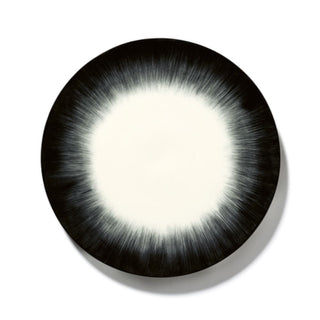 Serax Dé plate diam. 24 cm. off white/black var 5 - Buy now on ShopDecor - Discover the best products by SERAX design