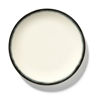 Serax Dé plate off white/black var 3 28 cm - 11.03 in - Buy now on ShopDecor - Discover the best products by SERAX design