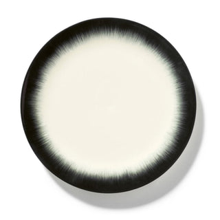 Serax Dé plate diam. 28 cm. off white/black var 4 - Buy now on ShopDecor - Discover the best products by SERAX design