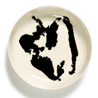 Serax Feast soup plate diam. 22 cm. white - pepper black - Buy now on ShopDecor - Discover the best products by SERAX design