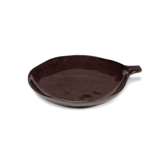 Serax La Mère plate with handle diam. 20 cm. Serax La Mère Ebony - Buy now on ShopDecor - Discover the best products by SERAX design