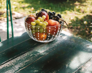 Elegant bowls and salad bowls combining functionality and refined design for stylish serving and everyday use.