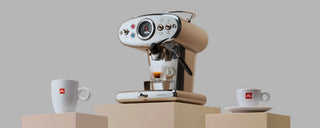 High-performance coffee machines and milk frothers for barista-quality drinks with style, ease, and daily convenience.