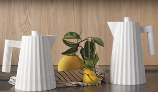 Elegant designer kettles combining fast boiling performance with refined aesthetics for modern kitchens and tea rituals.