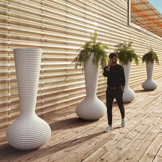 Vondom Bloom vase white polyethylene by Eugeni Quitllet - Buy now on ShopDecor - Discover the best products by VONDOM design