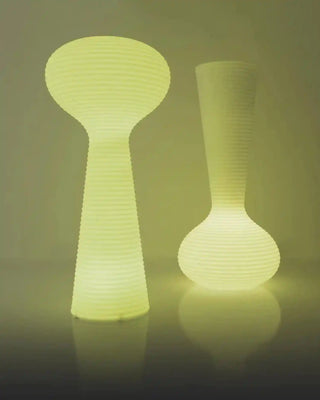 Vondom Bloom LED floor lamp in Ice White 2101 polyethylene