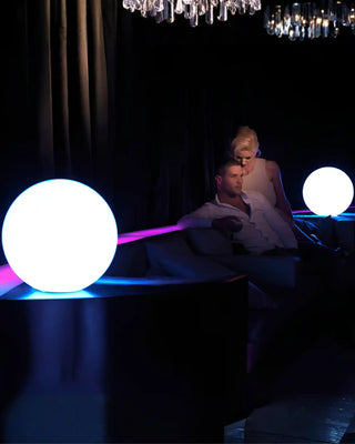 Vondom Jut - Bubbles LED lamp in Ice White 2101 polyethylene