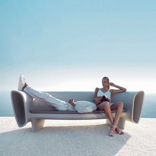 Vondom Bum Bum sofa polyethylene by Eugeni Quitllet - Buy now on ShopDecor - Discover the best products by VONDOM design