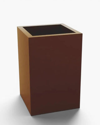Vondom High Cubo Planter vase in polyethylene