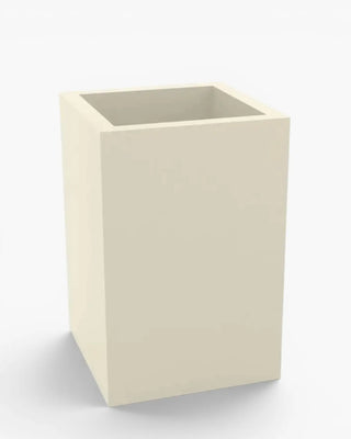 Vondom High Cubo Planter vase in polyethylene