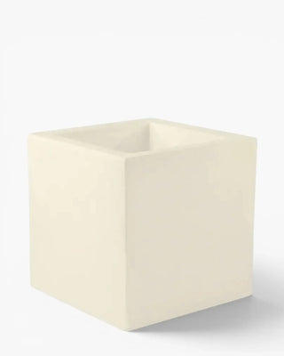 Vondom Cubo Planter vase in polyethylene