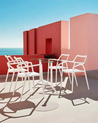 Vondom Delta chair with armrests in polypropylene