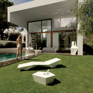 Vondom Faz sunlounger polyethylene by Ramón Esteve - Buy now on ShopDecor - Discover the best products by VONDOM design